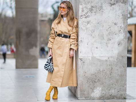 collo intero burberry modello|Come indossare il trench donna, elegante e super chic .